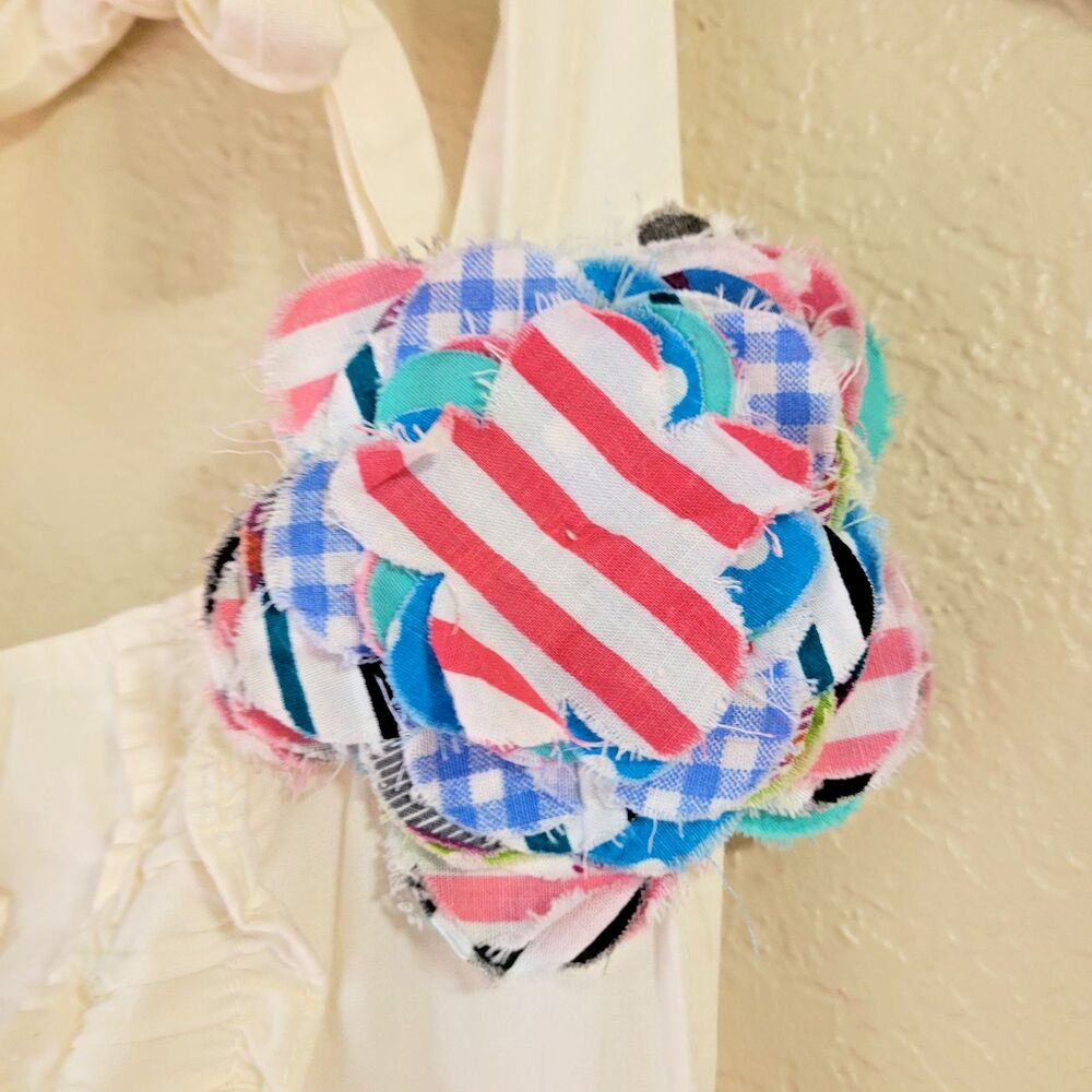 Rare Anthropologie Tea & Crumpets Red / Pink & White Hostess Apron Pocket Ruffle - Picture 3 of 11